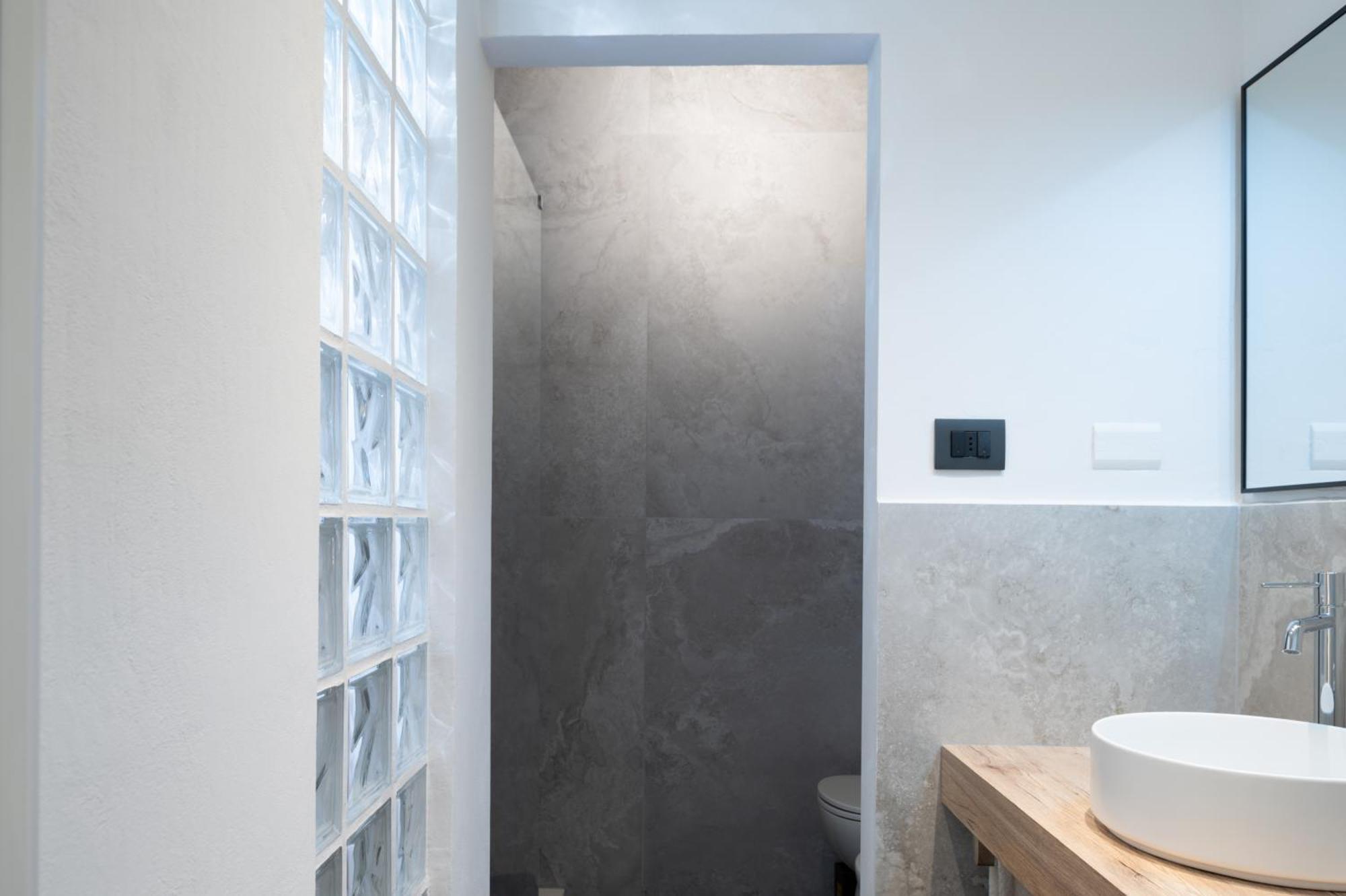 Maison Saint Michel Monte Nero Milan